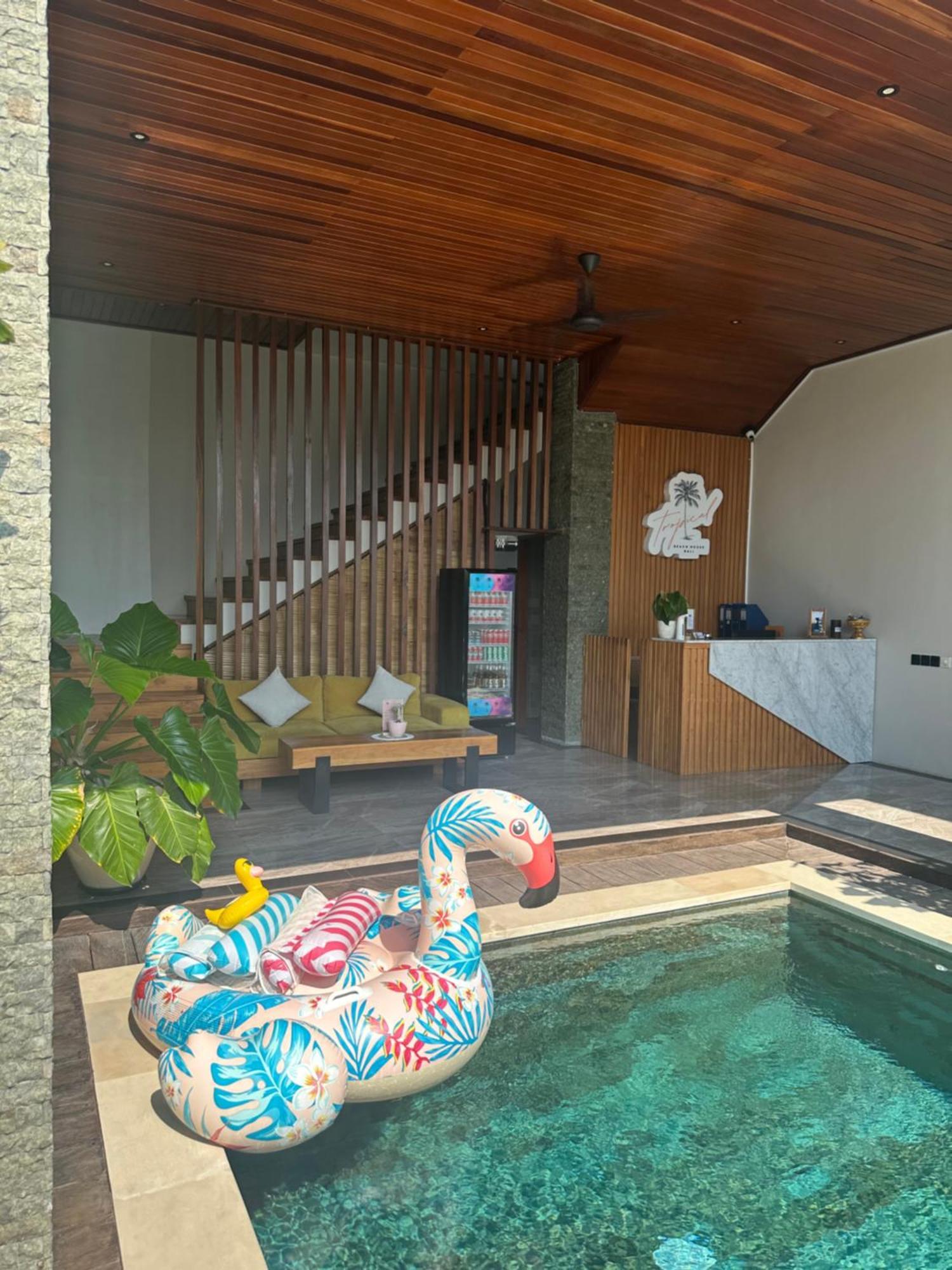 Tropical Beach House Bali Seminyak Exteriör bild