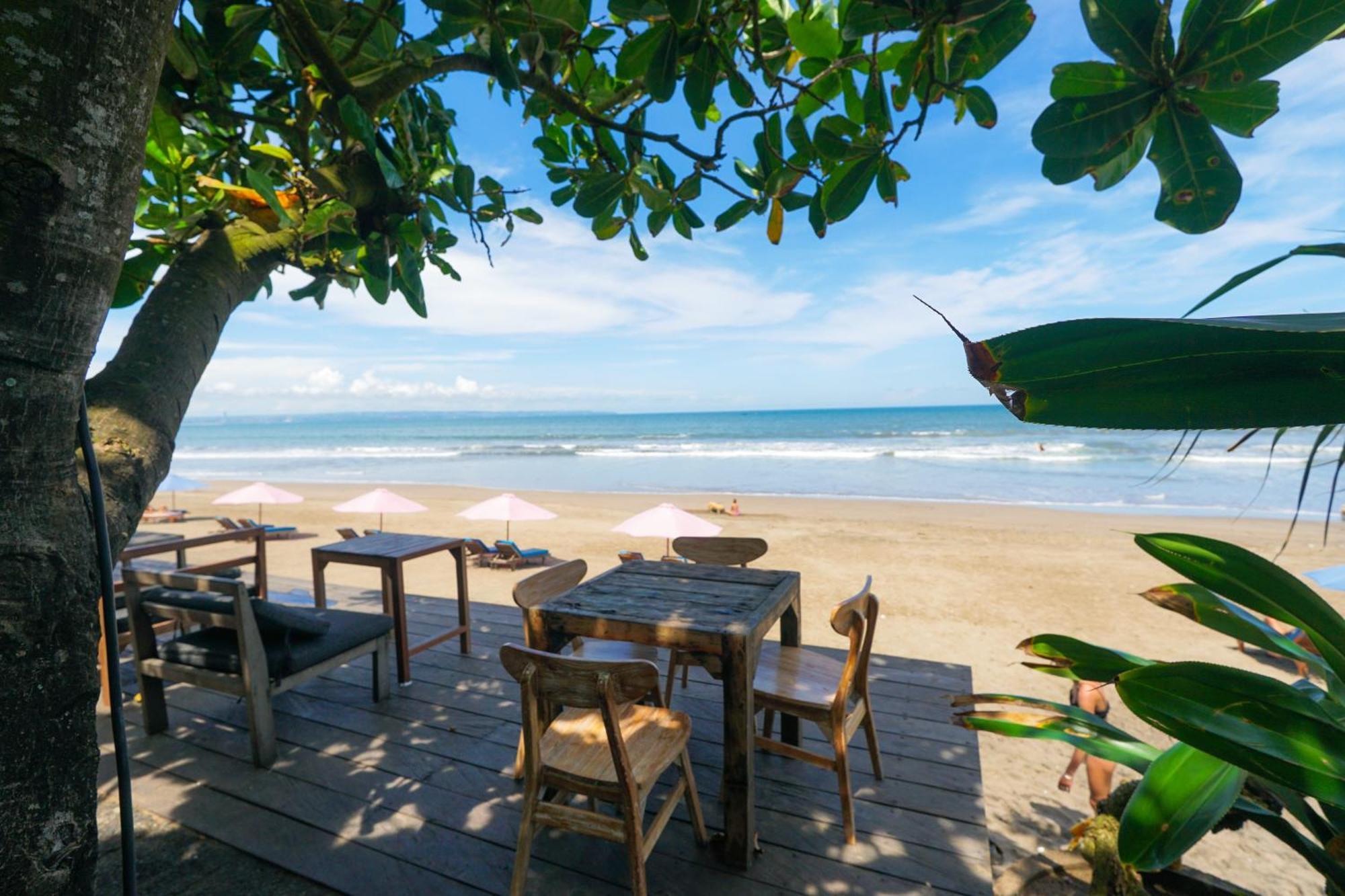 Tropical Beach House Bali Seminyak Exteriör bild